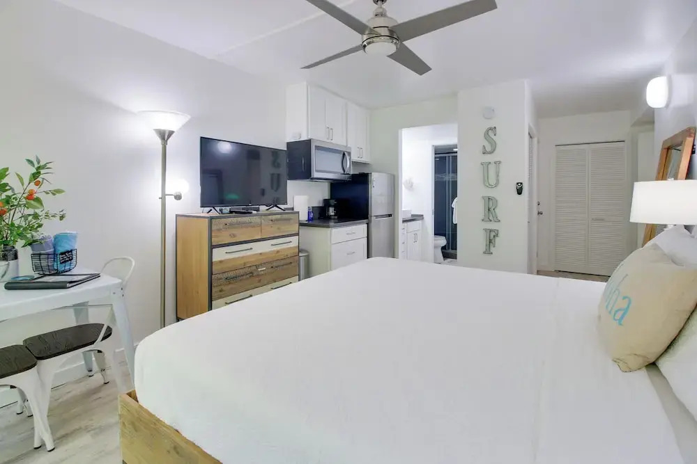 Steps to Beach: Kihei Studio w Scenic Lanai