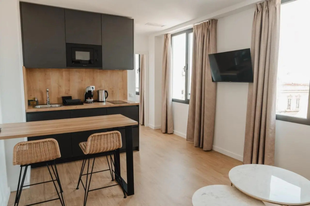 esZentrico Suites & Rooftop bar