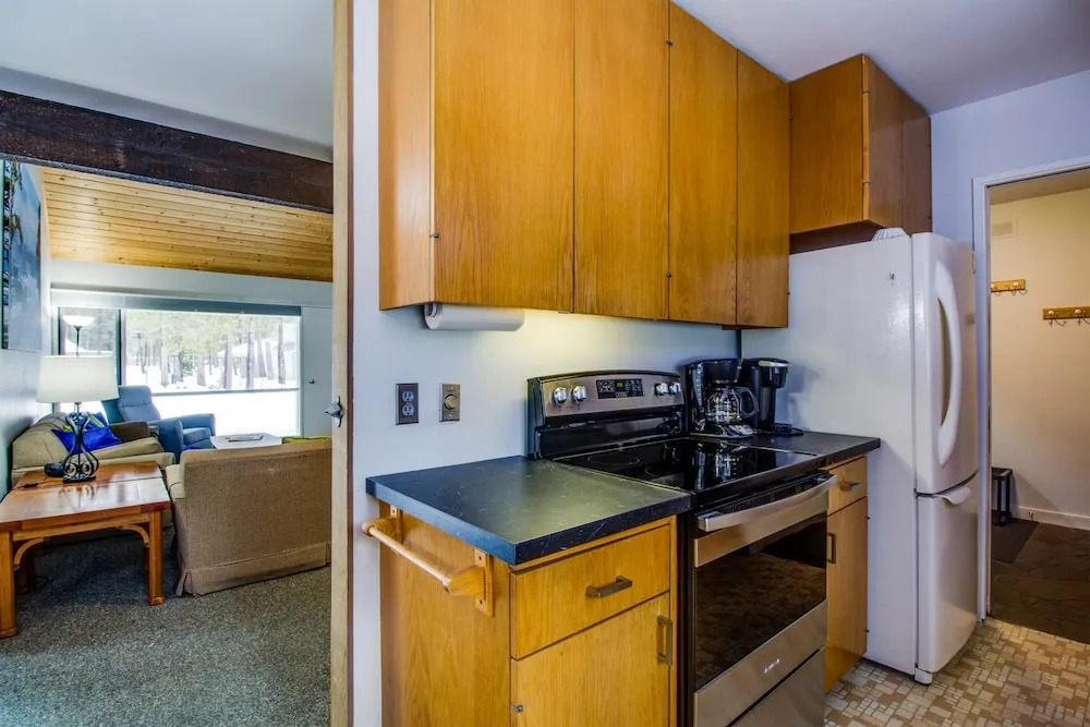 Meadow House Condo 8
