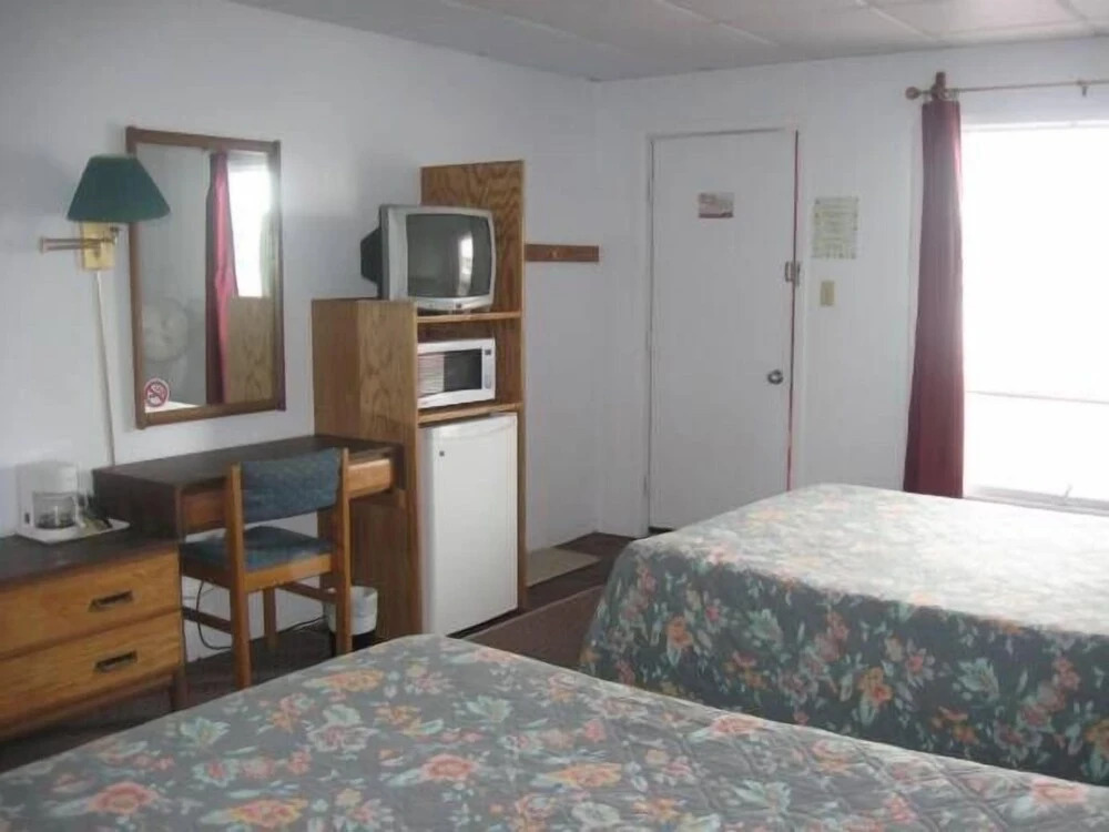 SUMMERSIDE MOTEL &COTTAGES