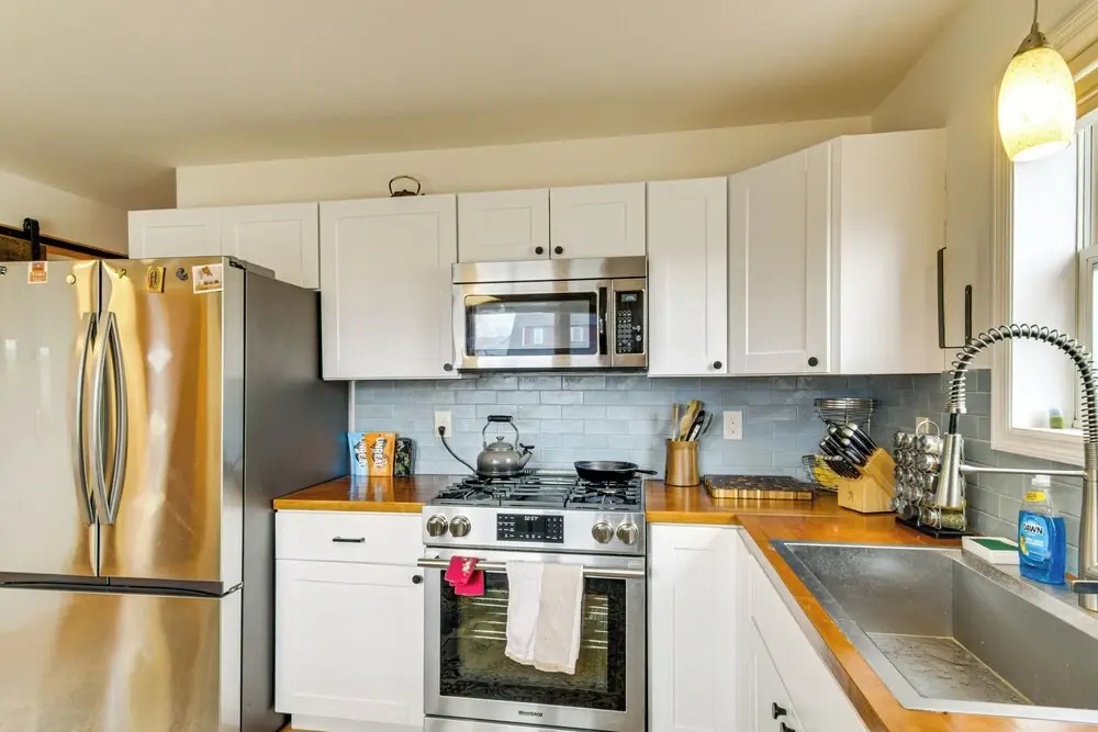 12 Mi to Bozeman: Duplex w/ Sauna & Yard