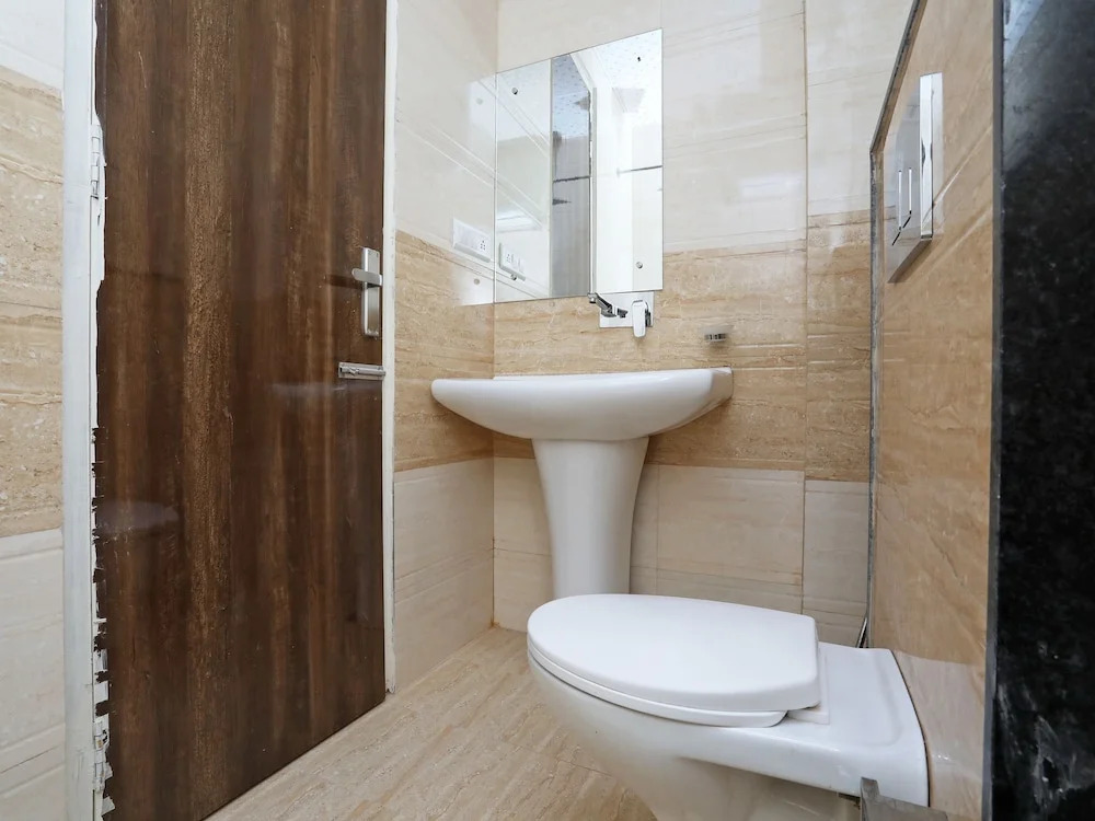 Smart Suites by OYO Rooms