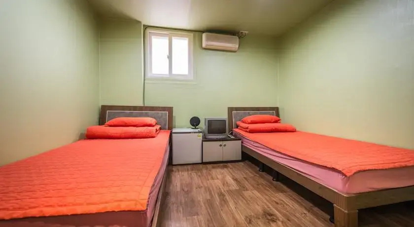 Hostel Korea 5