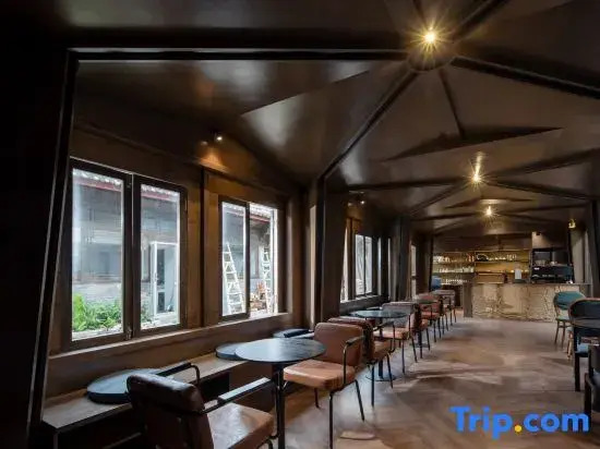 Jinghe Spring Mountain in View Coffee Resort Homestay