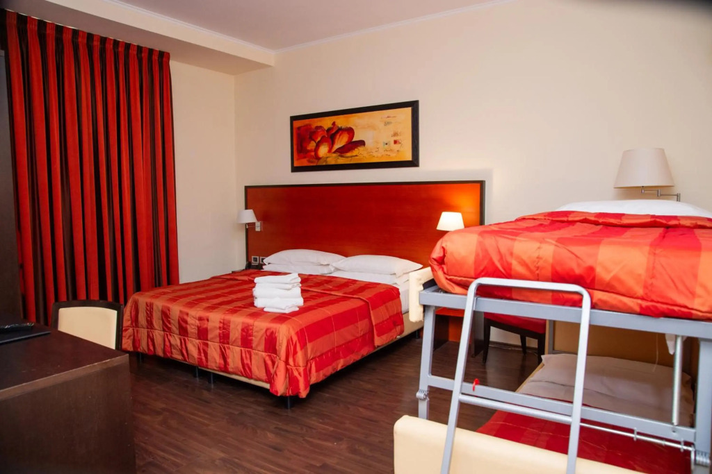 Gullo Hotel