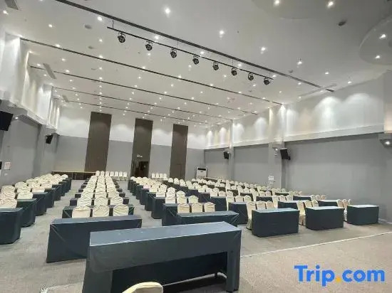 Xilai Hotel (Hefei Dashushan Metro Station)