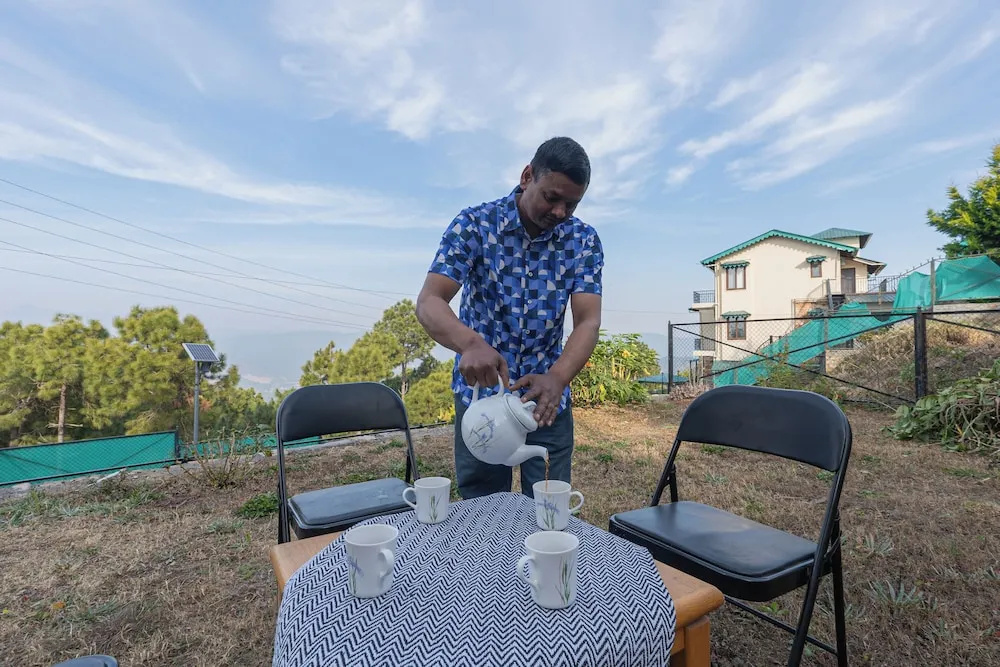 Alaya Stays SnowPeak Vila With Hill View