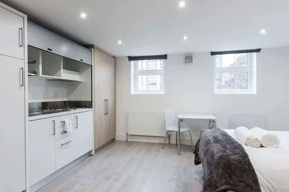 Brand new Studio in Camberwell 1B