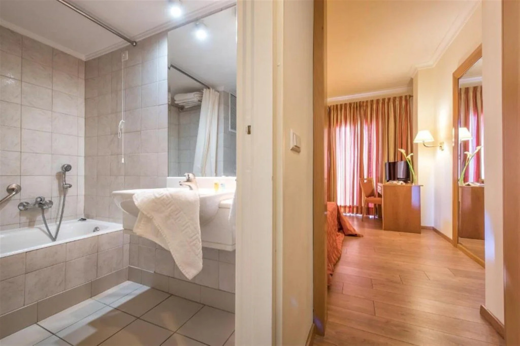 Strada Marina Hotel