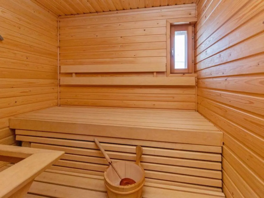 House  Inari