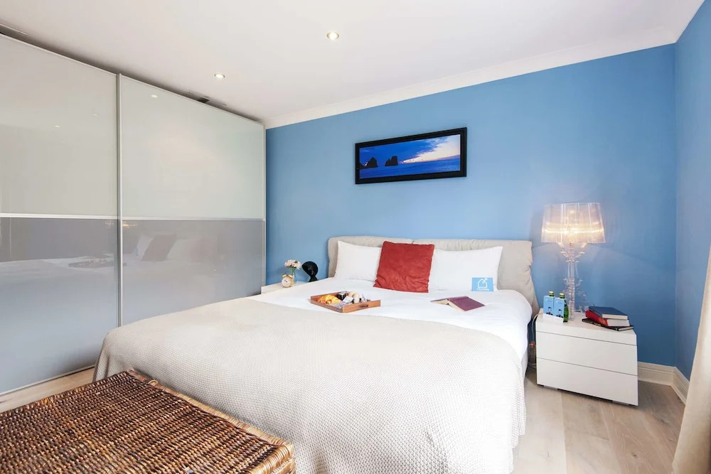 The Modern Gloucester Road Gem - FVE
