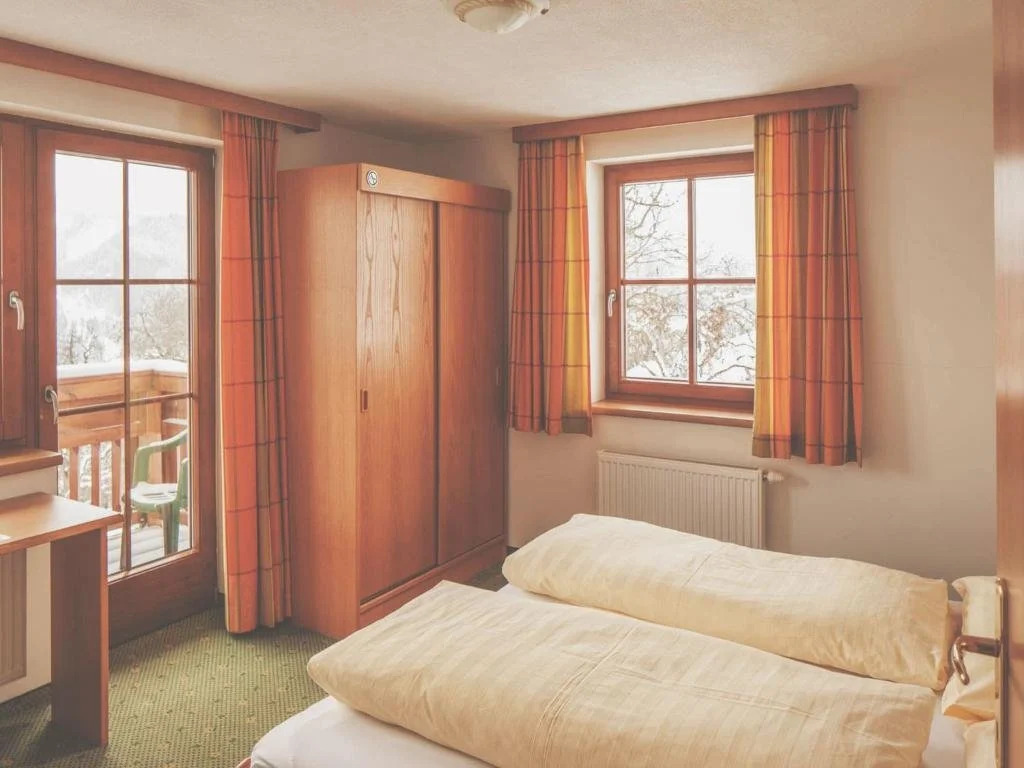 VOM REITER, Ferienwohnung am Bauernhof mit Bergblick und privater Infrarotkabine, Inkl Sommercard und Spielplatz
