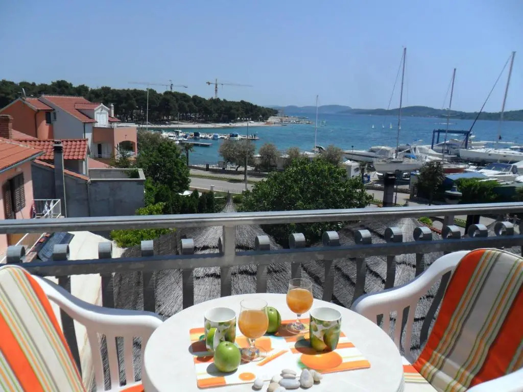 Apartments & Room Marina View
