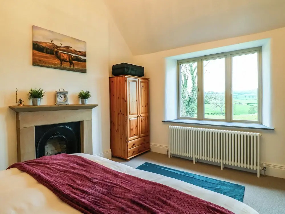 Upper Hurst Farmhouse