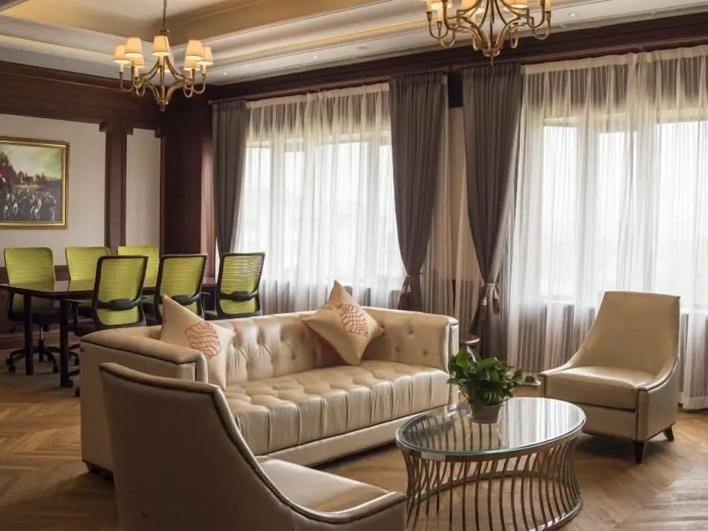 GreenTree Eastern Shanghai Changning Hongqiao Airport LongBai Hotel