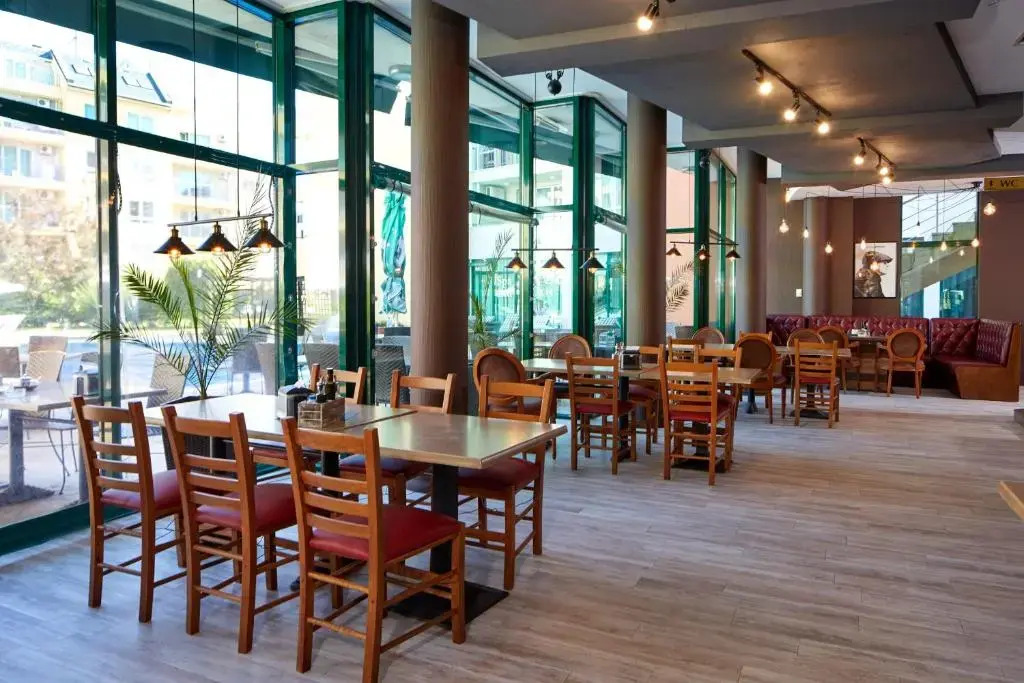Pollo Resort