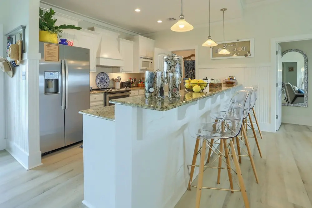 Steps to Bolivar Beach: Home w/ Deck & Grill