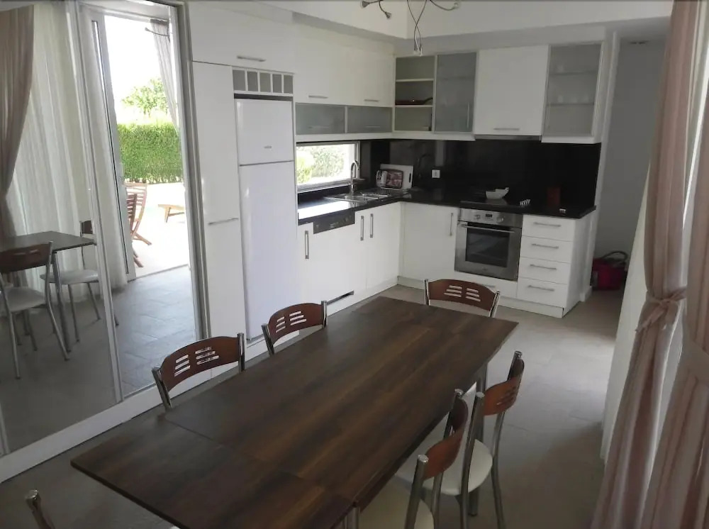 Novron Villas B3
