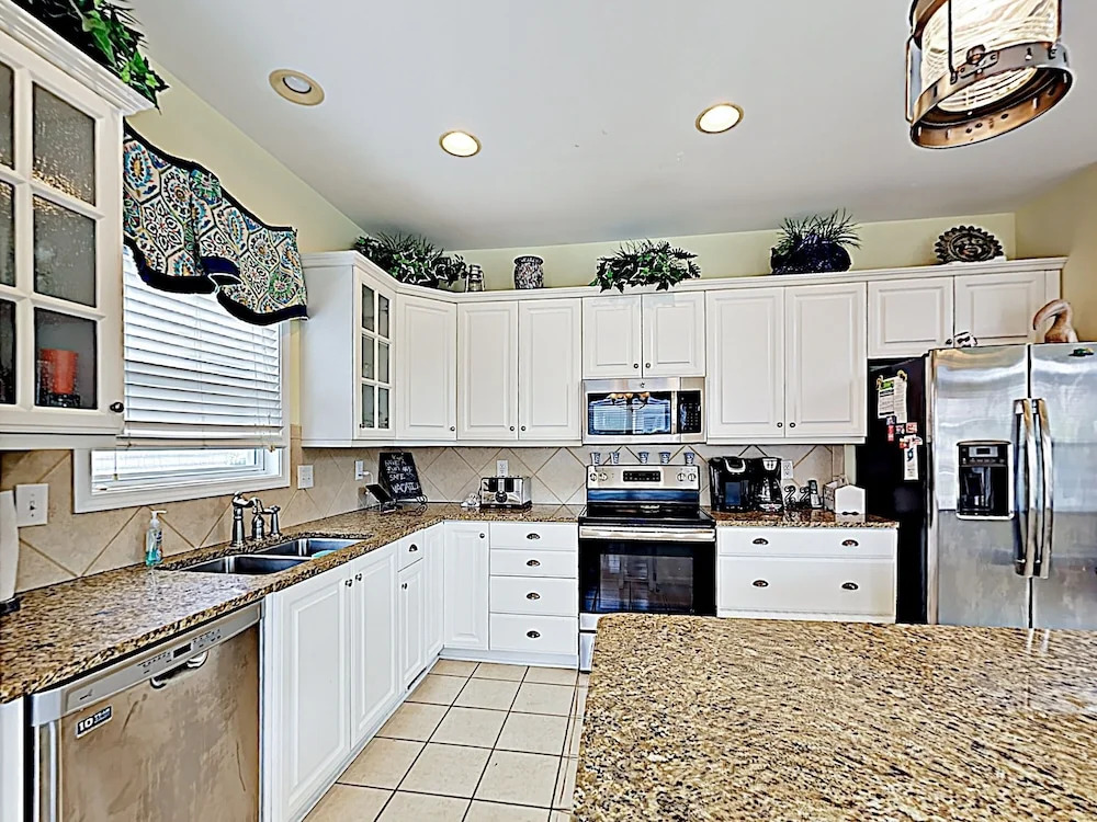 New Listing! Roomy In Private Beach Community 7 Bedroom Home