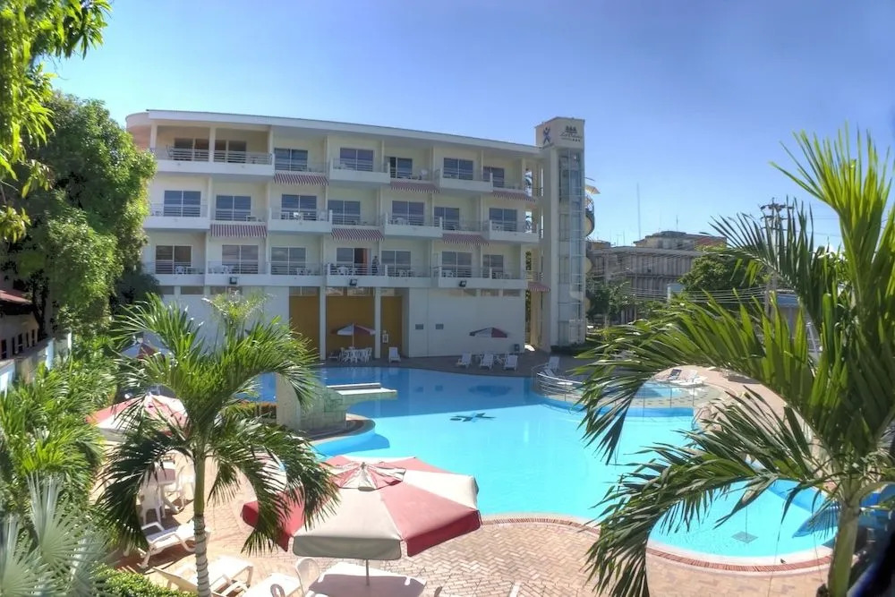 Hotel Los Puentes Comfacundi