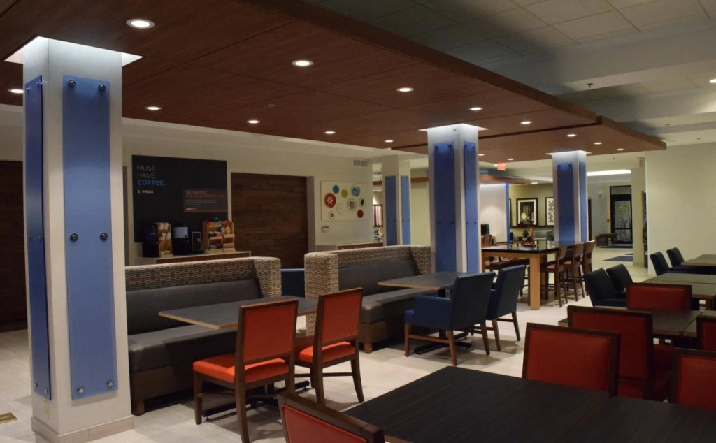Holiday Inn Express Hotel & Suites Rochester Webster by IHG
