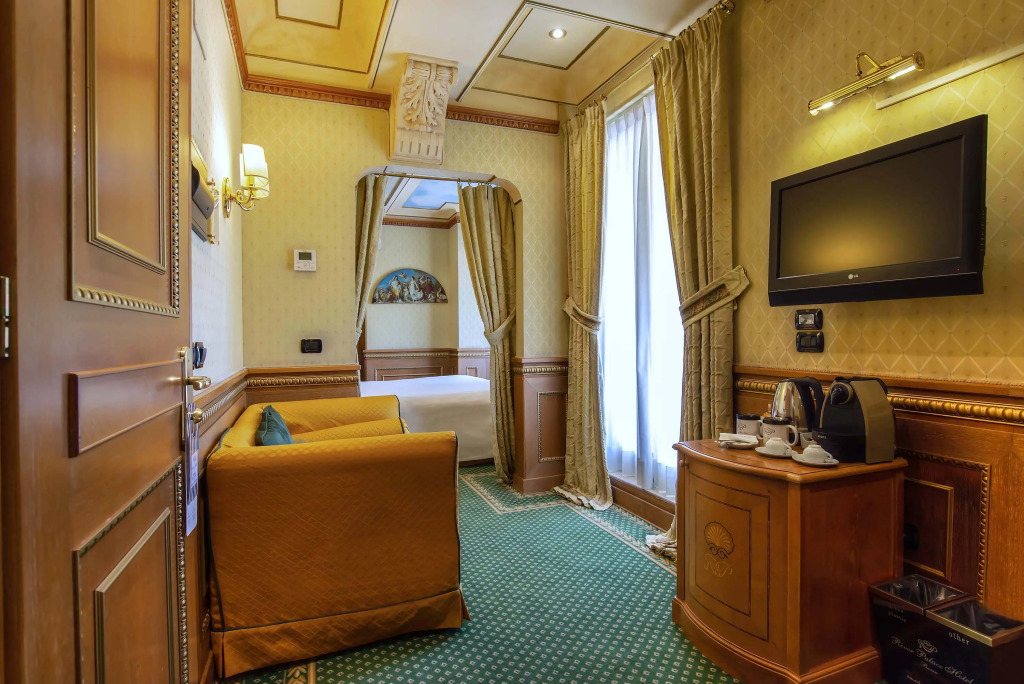 Отель River Palace Hotel