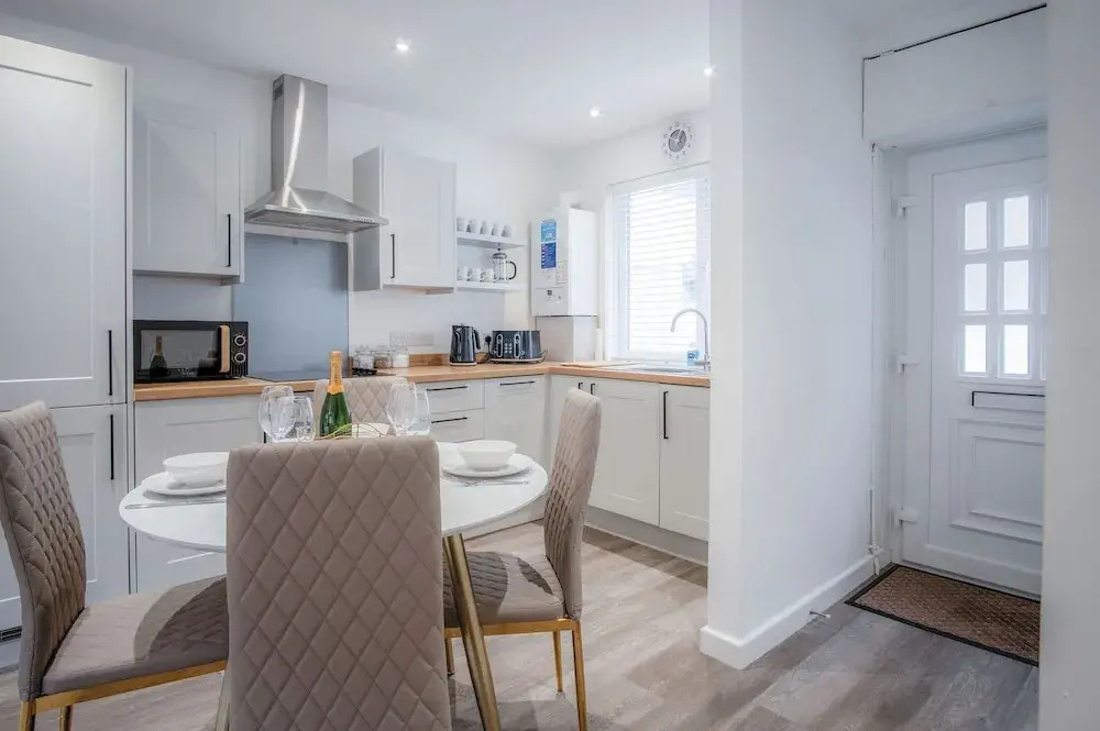 Luxurious Apartment Charlton Mews - 2 Bed - Tenby