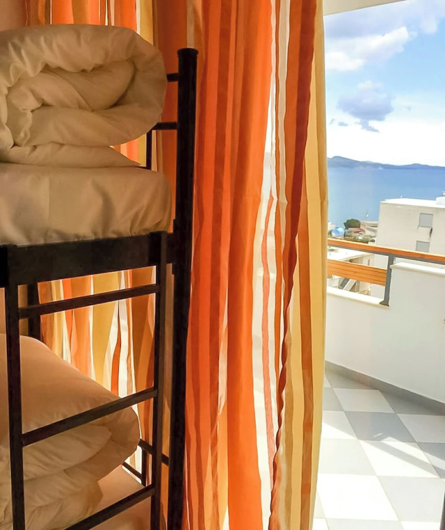 Lazy Roo Hostel Saranda