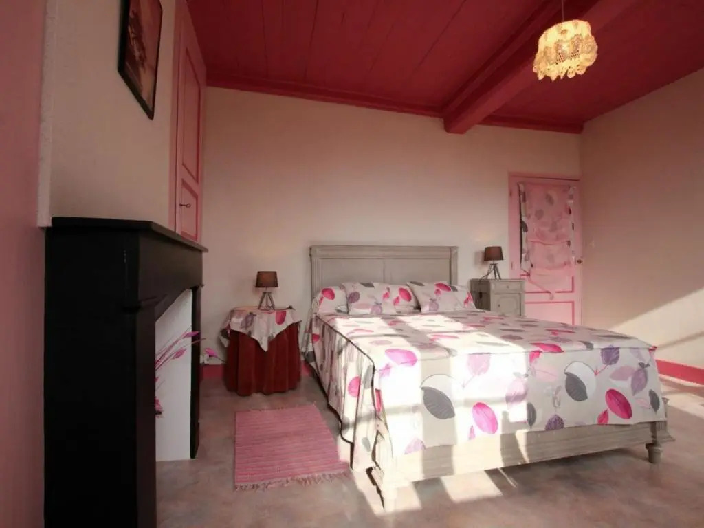 Maison indépendante avec terrasse et jardin clos à Yssingeaux, proche loisirs et commerces - FR-1-582-144