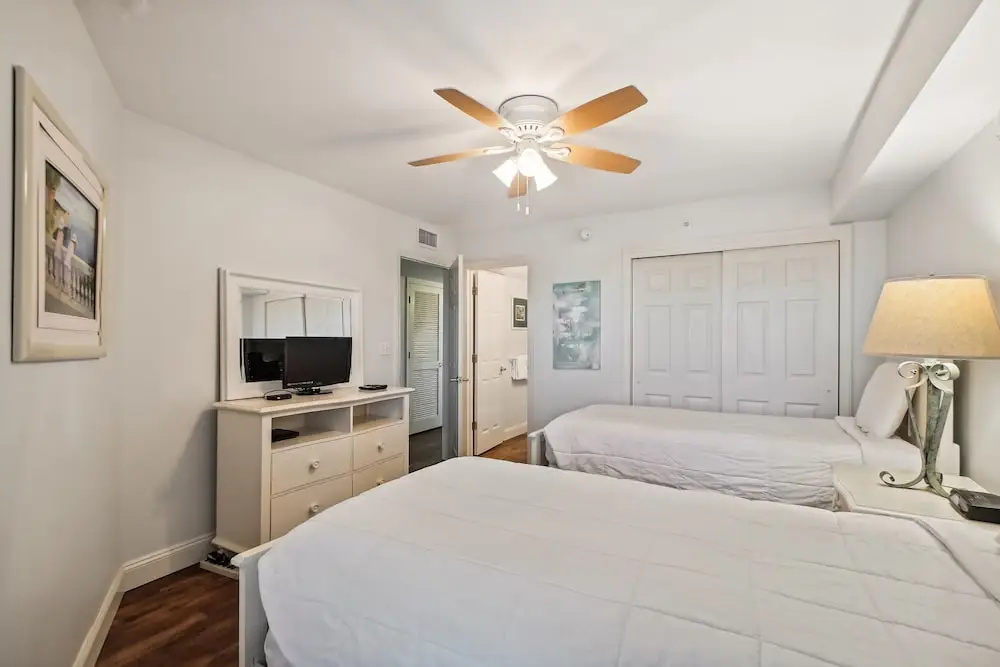 Seacrest 301B is a 2 BR Gulf front on Okaloosa Island by RedAwning