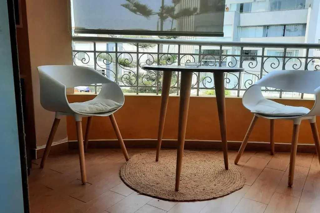Balconcito Peruano& Ciudad real 302 & 2 bedroom