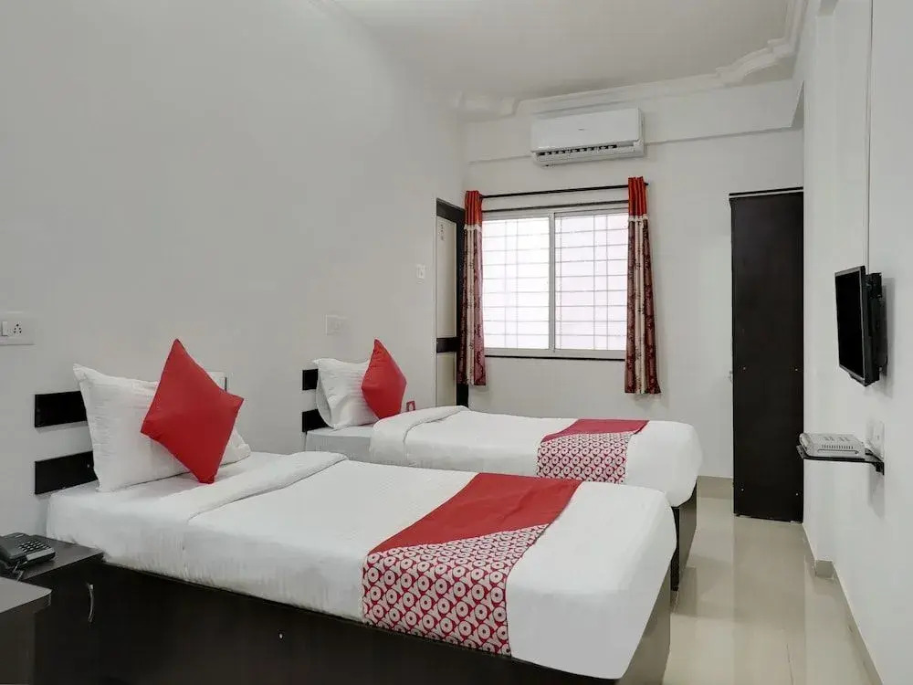 Hotel Royal Inn By OYO Rooms
