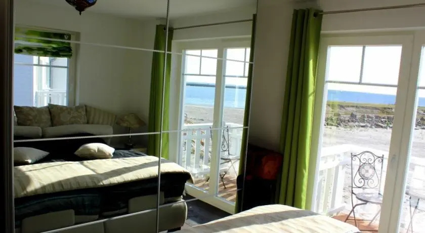 Strandhaus Libelle - direkt am Strand der Ostsee