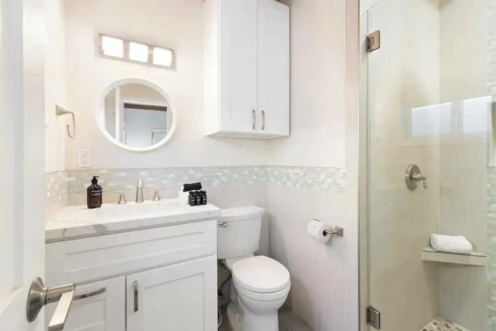 Mission Point 2 by Avantstay Mission Beach Home w/ Large Balcony Steps to Beach!