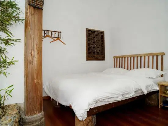 Homestay (China Ceramics City )