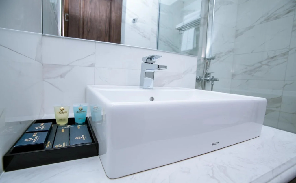 Louisland Hanoi Hotel
