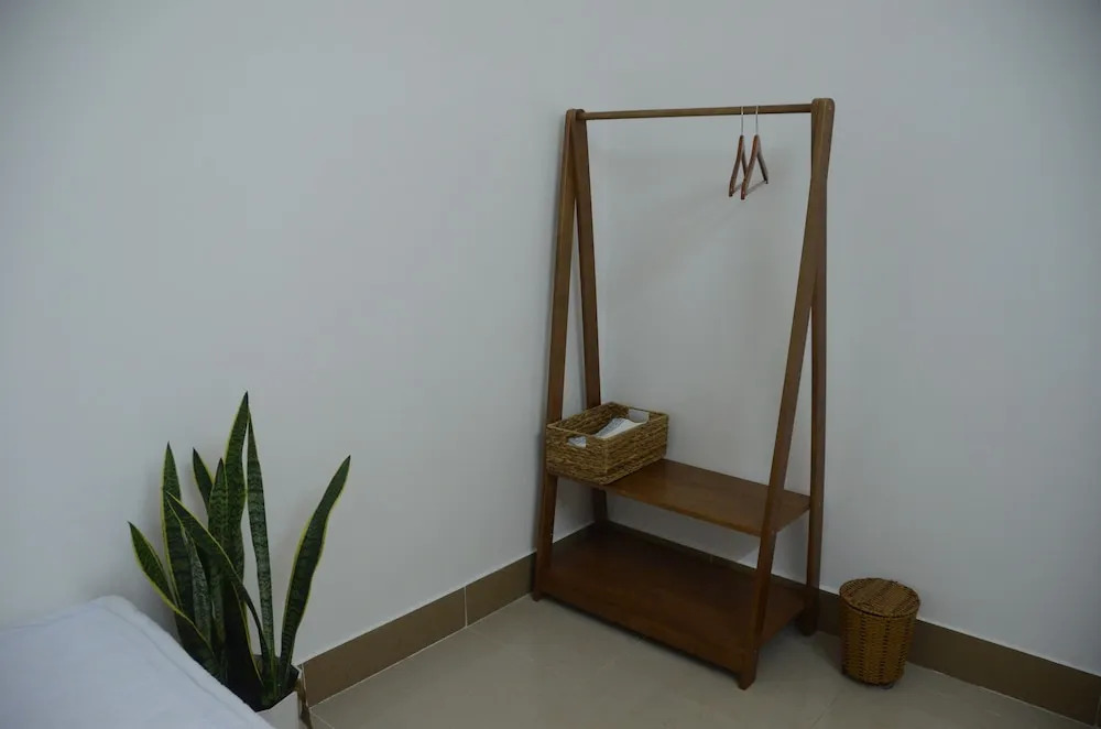 Hy House - Hostel