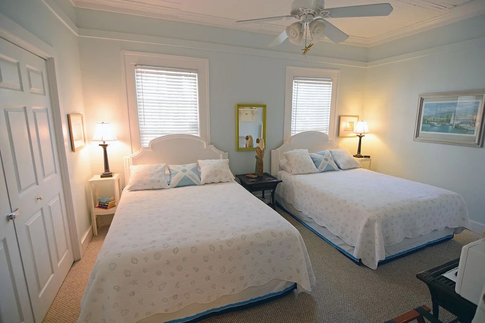 Old Carrabelle Hotel Captains Quarters Suite