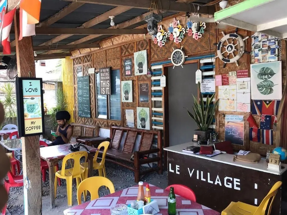 Le Village Hostel Moalboal