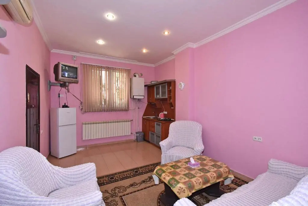 RetroCity Apartments at Mashtots Avenue