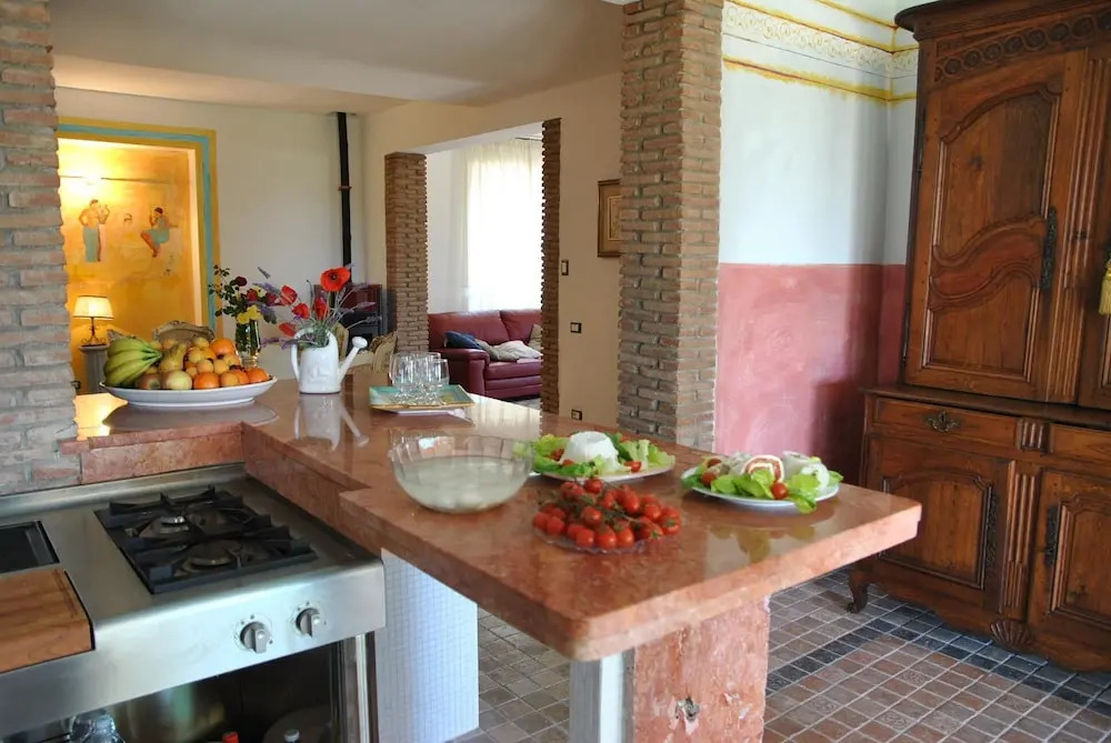 Meridiana Holiday House With Shared Swimming Pool