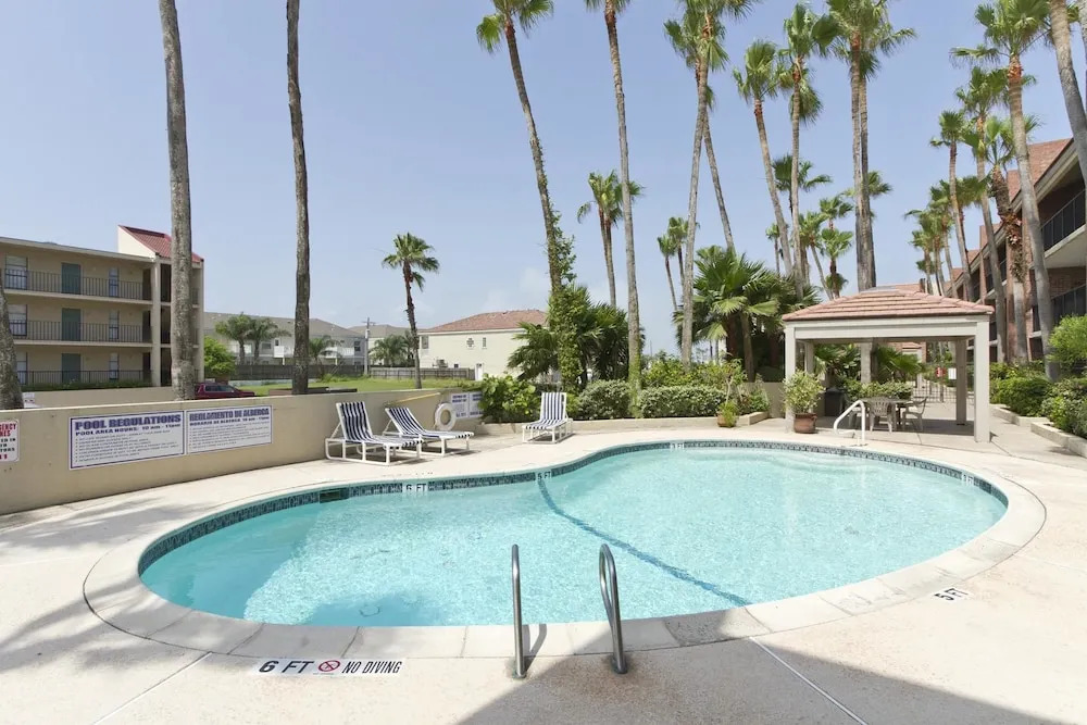 Villa Del Sol Condominium 304
