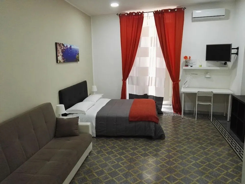 Cavour Rooms