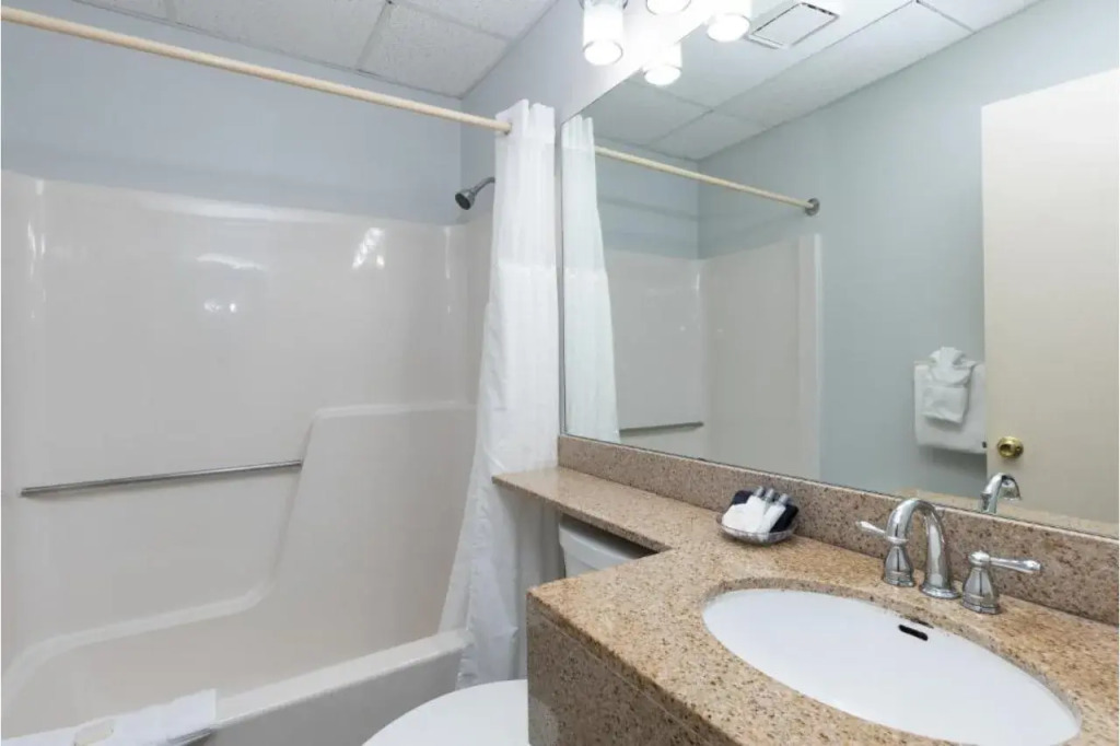 Boothbay Harbor Inn