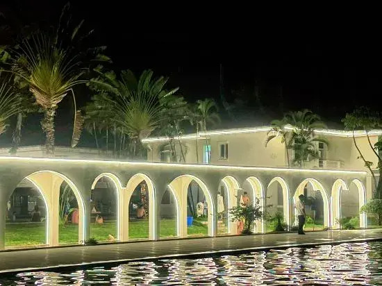 Ruili Yurui Hot Spring Garden Resort Hotel