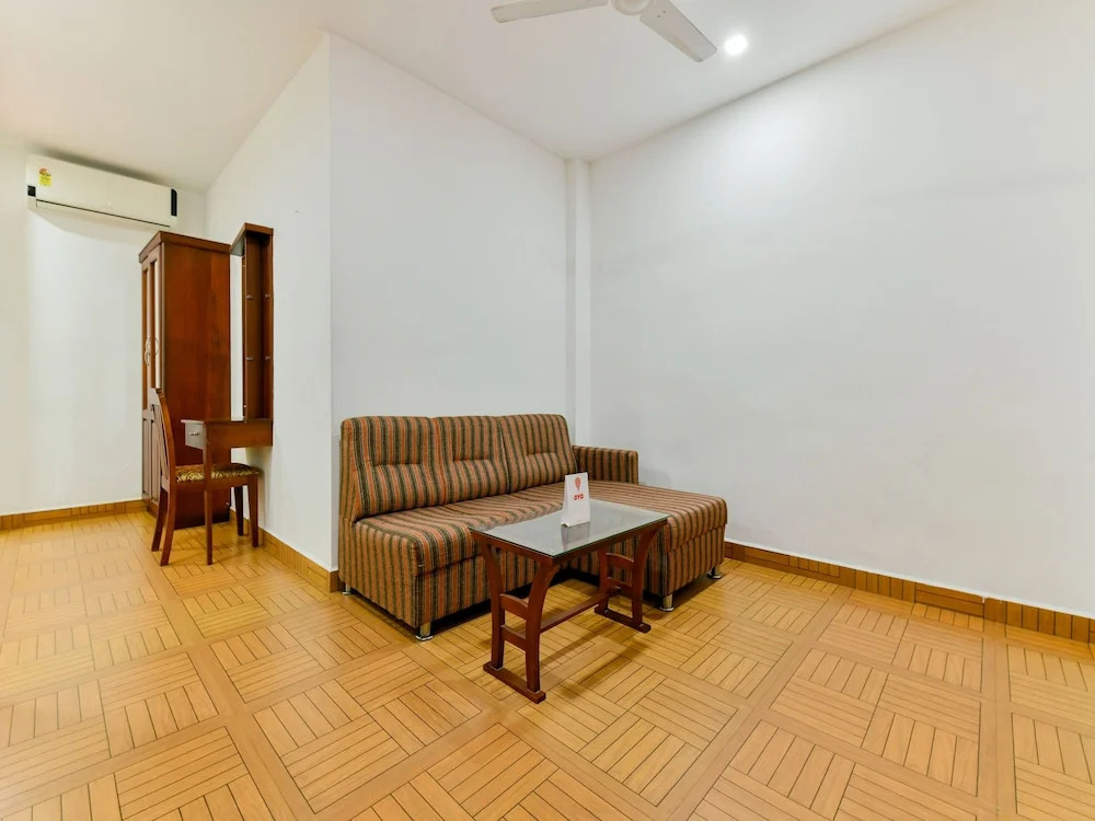 Townhouse City Center Ernakulam