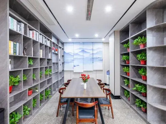 7Days Inn Hotel (Hebi Railway Station Qibin Avenue)