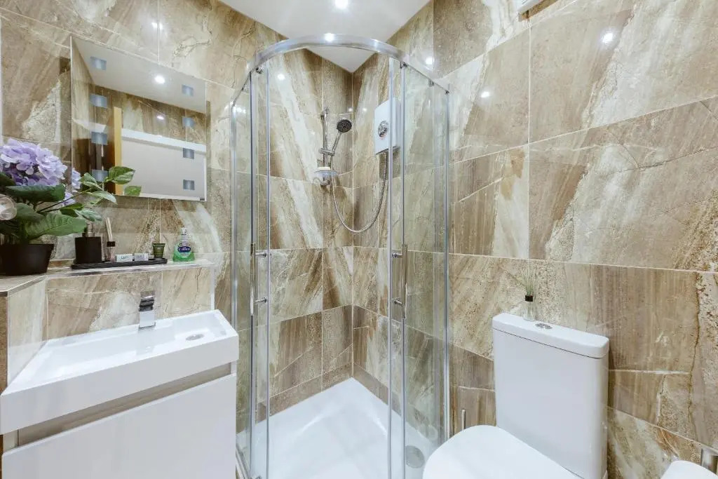Modern city centre studio apartment