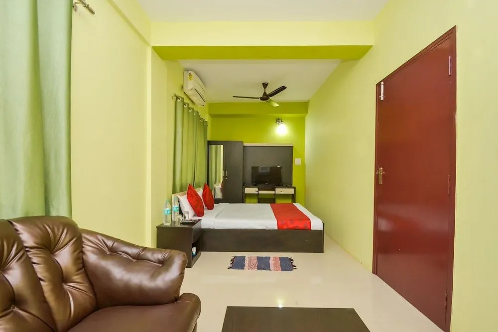 OYO 9153 Lotus Apartments