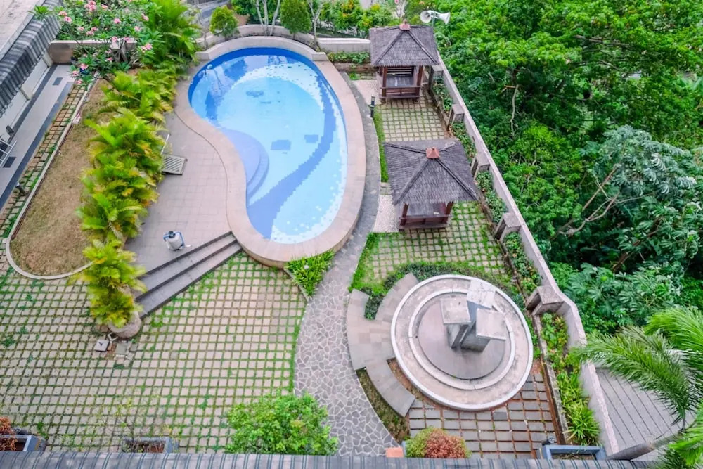 Cozy Stay 2BR Apartment at Bogor Valley By Travelio